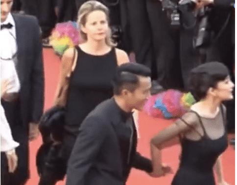 刘恺威|杨幂刘恺威离婚后偶遇，镜头拉近两人手部动作，才知啥叫专业演技