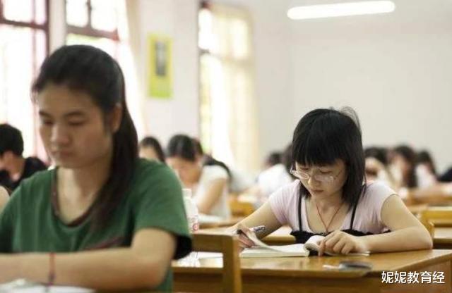 大学|普通本科真的不如985、211院校？过来人坦言：这几点情况很真实