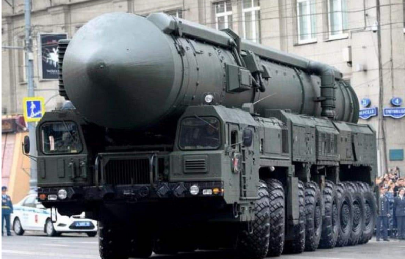 「苏联」4分钟连射16枚洲际导弹，吓坏西方国家，结果把自己“炸”了