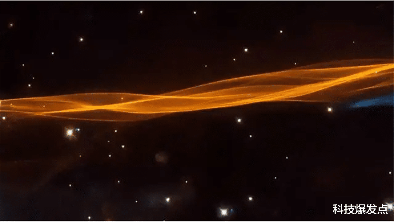 月球|地球附近发现不明结构，是月球的36倍，看起来更像是人造物！