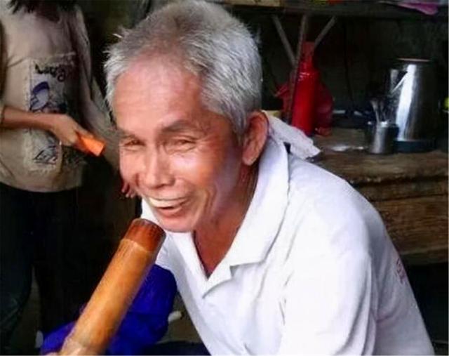 晓君侃史|19岁姑娘嫁给49岁老人，21年共生下15个孩子，一家人近况如何？