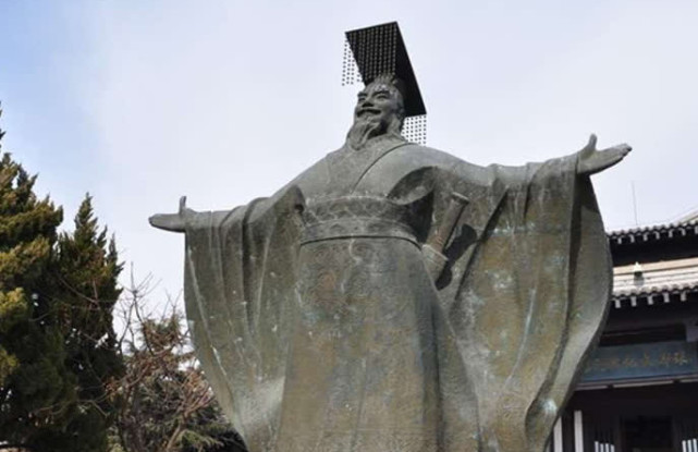 「美国」老外：为何人们怕中国而不怕美国？评论提到一个原因，美国没法比