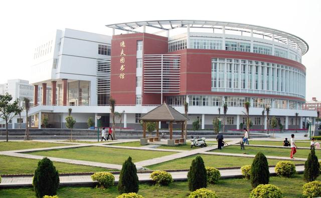 高校■博士求职“血泪”总结，高校待遇被曝光：这些“垃圾大学”不能去