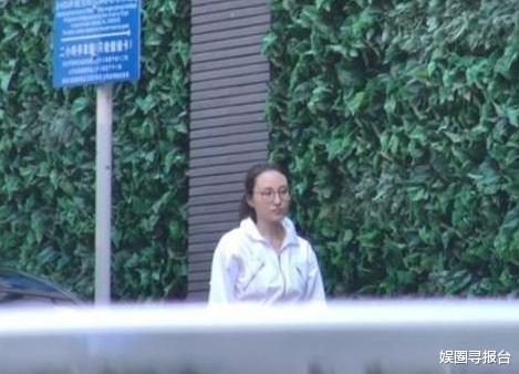 何超云|31年后,赌王女儿何超云长成利智模样,利智:悬赏一亿,还我清白