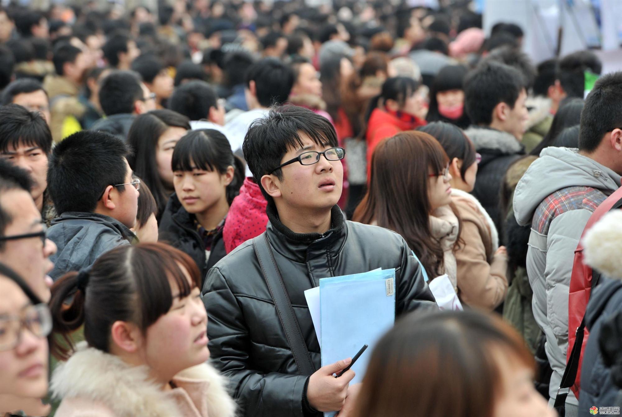 |大学最受欢迎专业持续受热捧，高考生抢着报，毕业生企业抢着要