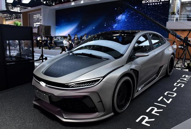 本田凌派|奇瑞甩出王炸：新艾瑞泽比思域帅气，预售7万，1.5T+6AT真霸气！