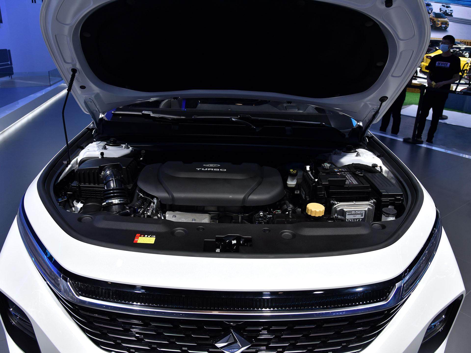 宝骏|10万元带来不输朗逸的快感，轴距2.7米还配1.5T+CVT！