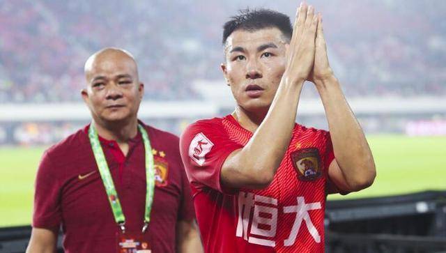 #于汉超#于汉超新东家终于浮出水面，如今已现身训练场，即将压哨加盟