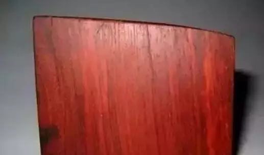 小叶紫檀：你会识别小叶紫檀的新料和老料吗？