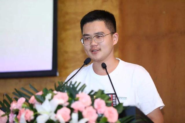 清华大学|江西671分状元清华报到3天就备受打击,甚至想要退学!他遇到了什么?