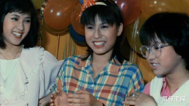 「黄百鸣」黄百鸣74岁了！当年出演开心鬼的，原来是菲律宾总统女儿？