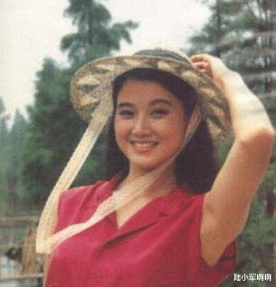 春晚|她是国家一级演员,连登春晚24次,高龄“冒险”生子,如今怎样