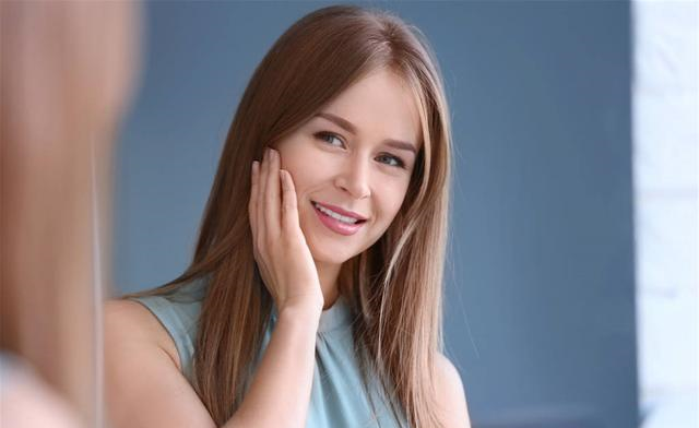 衰老|女性衰老时,“头部”会露出4个破绽,假如没有,恭喜保养得不赖