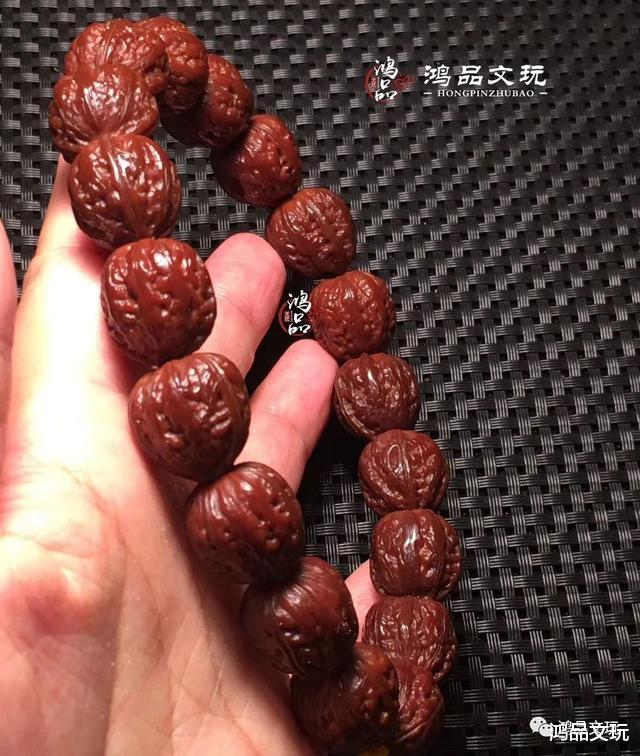 文玩|同样是手串，别人的红了，为什么我的却黑了？