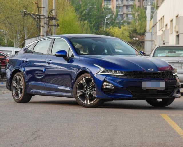 「起亚K5」2020款起亚K5预售开启，2.0T+8AT，一看价格，终于要翻身了！