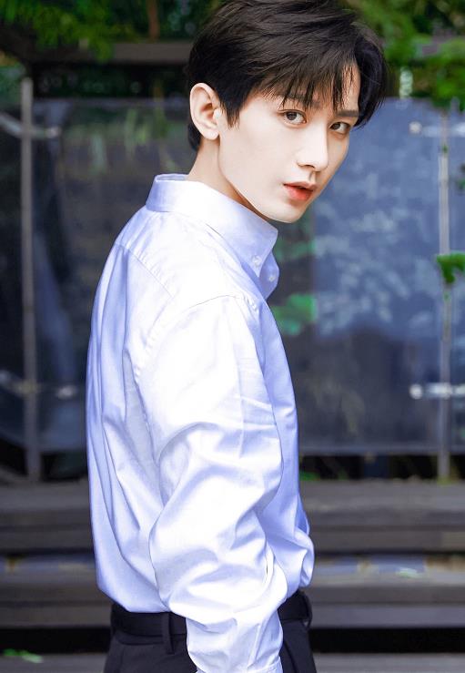 袁冰妍|袁冰妍粉丝叫“冰淇淋”，谁注意成毅粉丝叫啥？俩人也太甜了吧