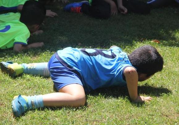 #鲍喜顺#比姚明还高的\中国第一巨人\，年近60喜得一子，如今儿子有多高？