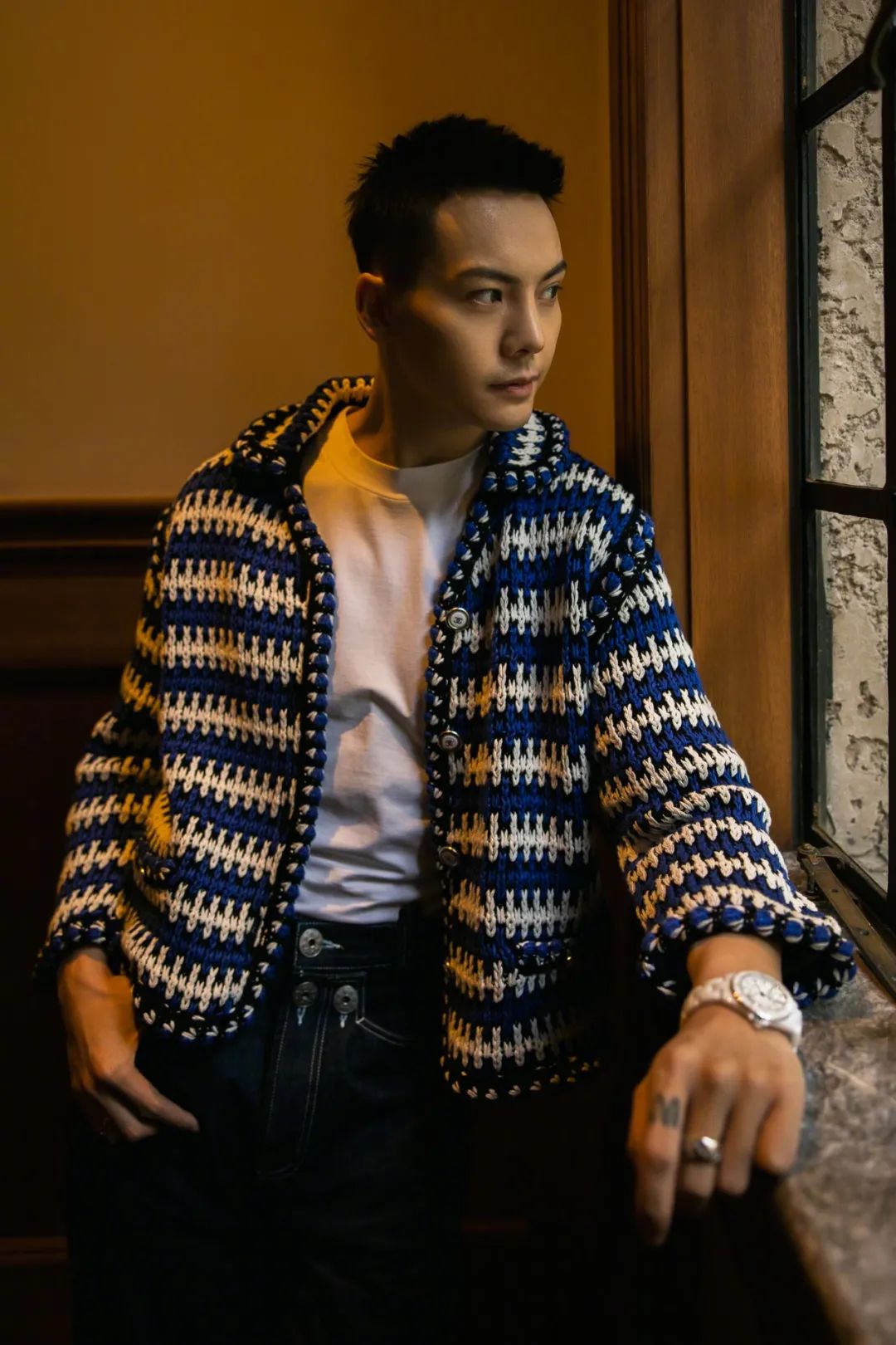 美杜莎|36岁陈伟霆:我腹肌8块、球鞋81w、拒绝欧阳娜娜…