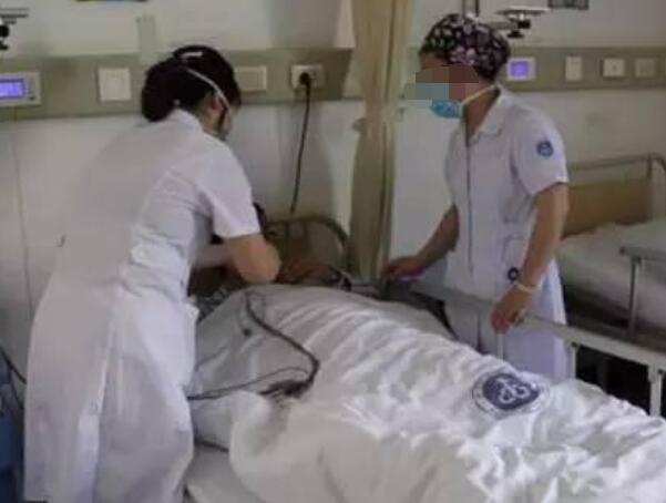 肝癌|21岁女大学生恶心呕吐，结果查出肝癌晚期，医生：注意3种症状