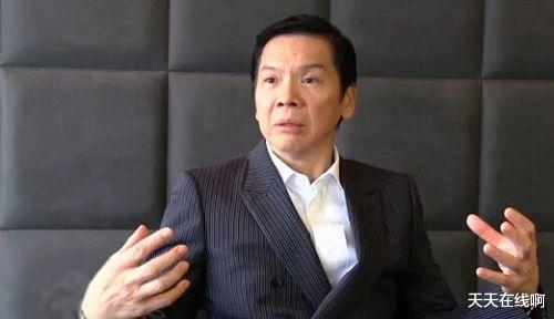 向华强|在北京“狂扇”向华强两巴掌的白小航!20年后,死因不明