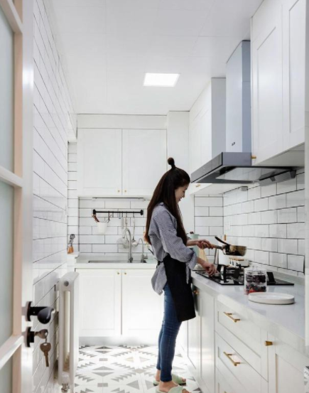 |厨房装修，到底要不要装凉霸？听了内行人的分析，终于找到答案！