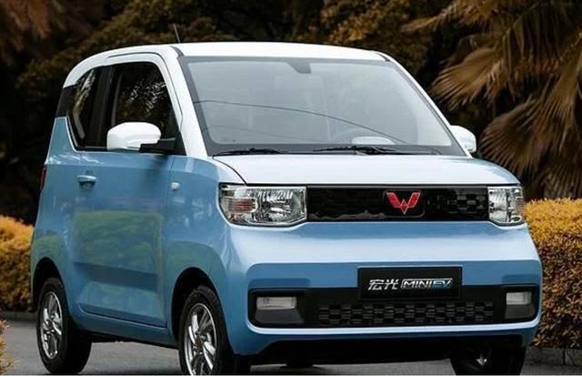 五菱宏光mini|五菱宏光MINI于成都车展正式上市,果然是人民的\代步车\?