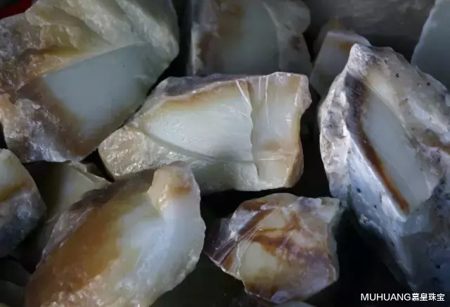 |和田玉中的“甜品”——糖玉