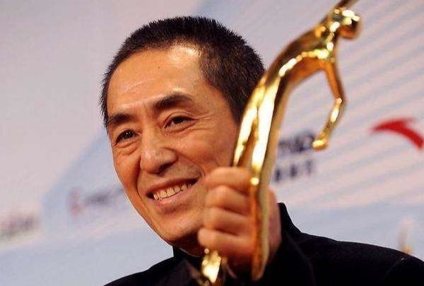 张艺谋■张艺谋拍《遮天》,6亿拍完320集?网友:拍一集恐怕都不够用