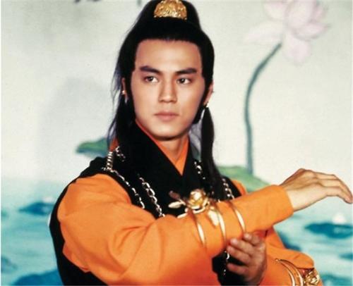 狄龙|73岁狄龙近照曝光，足足隐藏了39年的儿子，原来是大家都熟悉的他！