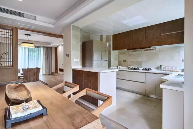 设计师▲120㎡三居室,老公突发奇想改了个隐形门,连设计师都自愧不如