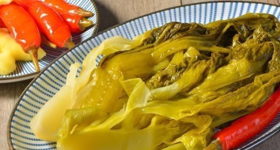 肝脏|晨起有4个异常，八成是肝硬化降临前兆，一个没有，可以偷着乐