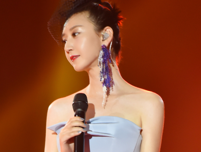 唐一菲|正面刚!网传《演员请就位2》提出无理要求,惹得唐一菲怒而退赛