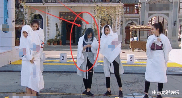 「程潇」程潇因染发《跑男》全程戴帽子,被水淋无意摘下,发色看懵网友