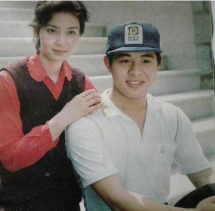 利智|31年前他为娶利智“放弃原配”，31年后他又给了20亿