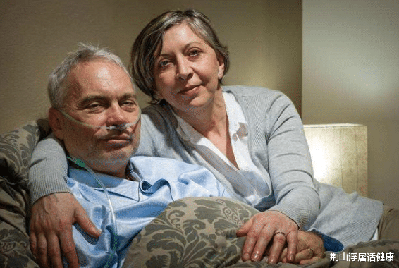 肝脏|晨起4个信号，暗示肝已经“硬如磐石”！一个不占，恭喜肝还不错