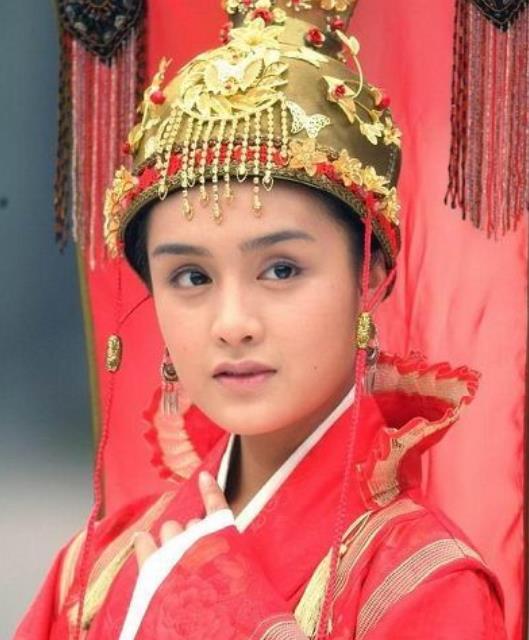 影帝|17岁荣登春晚，大红大紫时嫁给外卖小哥，今丈夫逆袭成双料影帝