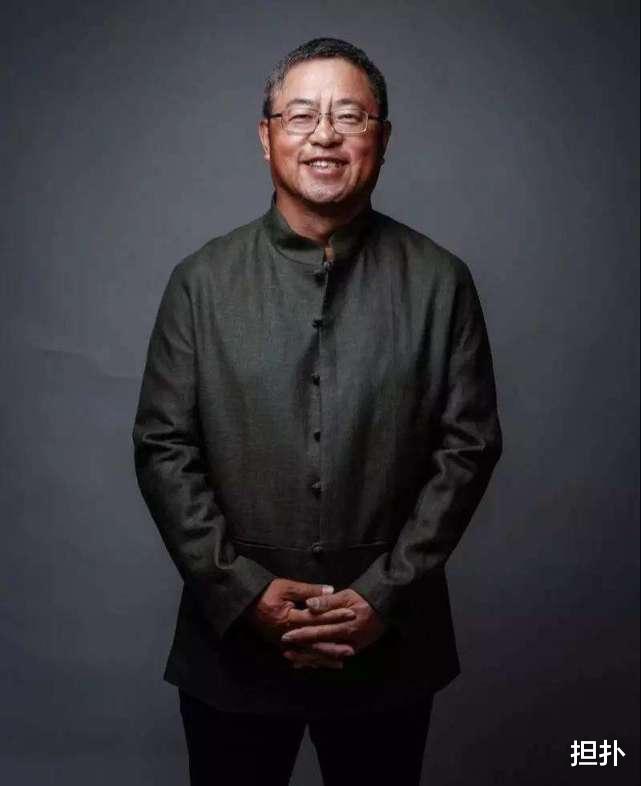 亲戚让我把学区房过户给他，小孩读完书再还回来，到底该不该借？