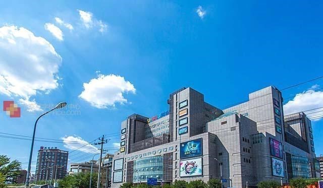 国美电器|昔日首富出狱后动作频繁,京东苏宁又一强敌崛起,零售江湖要变天