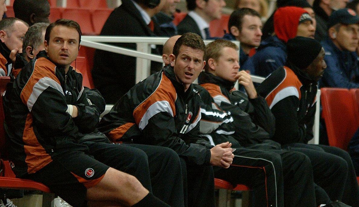 英超|英超三十四轮维拉VS曼联，戴维斯个人失误多，马夏尔锋线发挥稳定