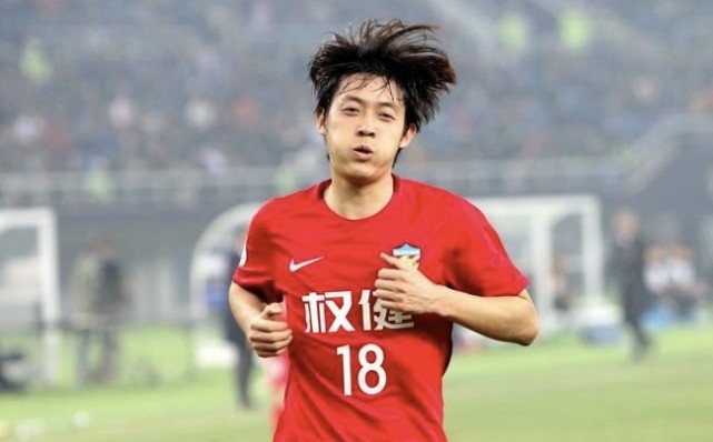 [中超]凌晨1点，失业的天海球员终获好消息！曝多人与泰达接触或留在天津