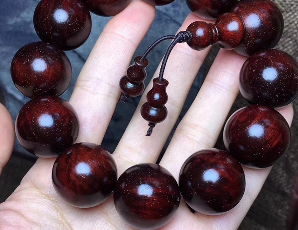 【小叶紫檀】小叶紫檀手串的鉴定证书？到底是真是假？