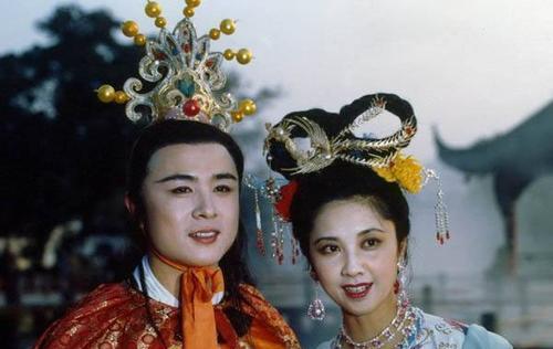 央视|央视版四部名著拍摄时，女性角色有一个共性，不知道你发现没有？