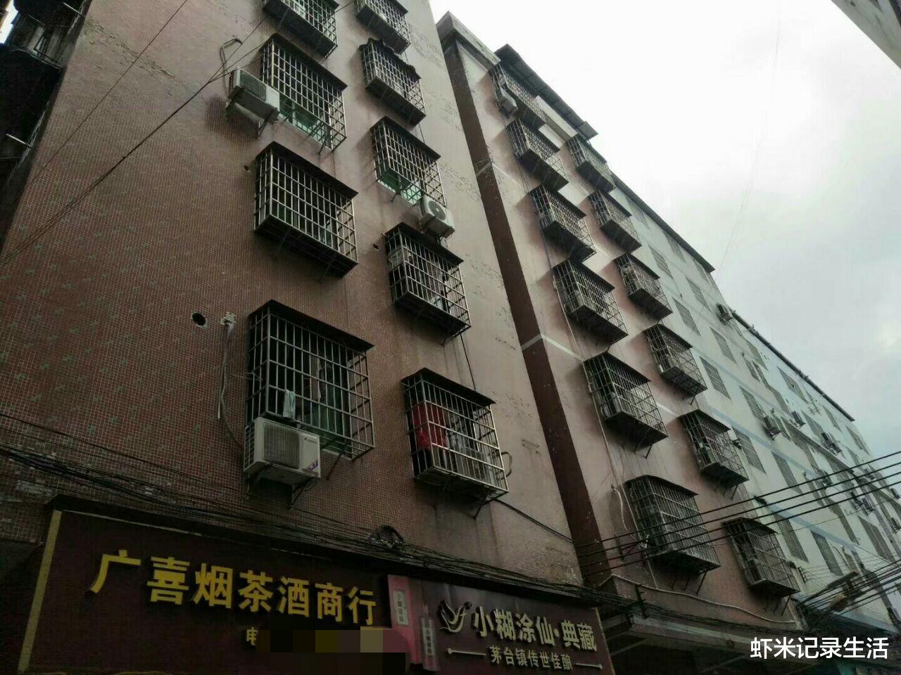 虾米记录生活 广州天河某城中村出租房空荡荡的，房东：今年生意惨淡还不如打工