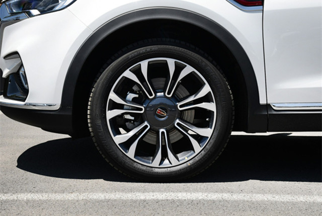 丰田汉兰达|中国制造终于觉醒！30天甩出10186辆，汉兰达、冠道都输给它