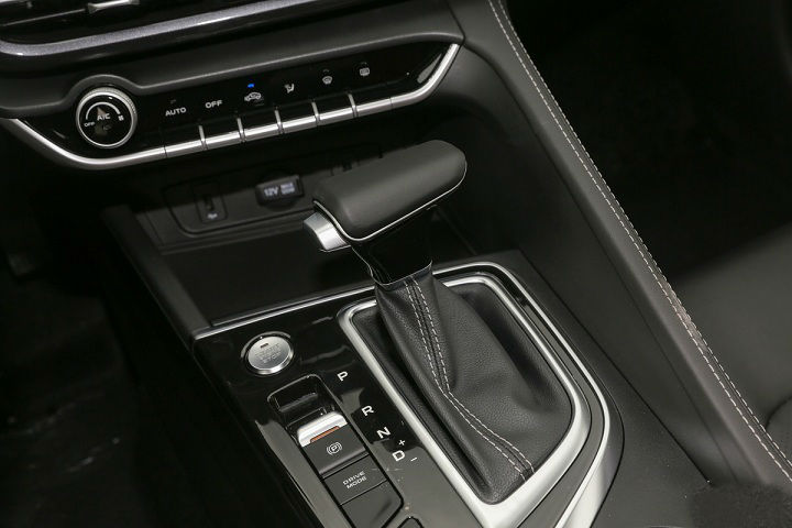 「大众汽车」买不起大众速腾不如考虑它,1.4T有158马力,轴距2米7,不足9万