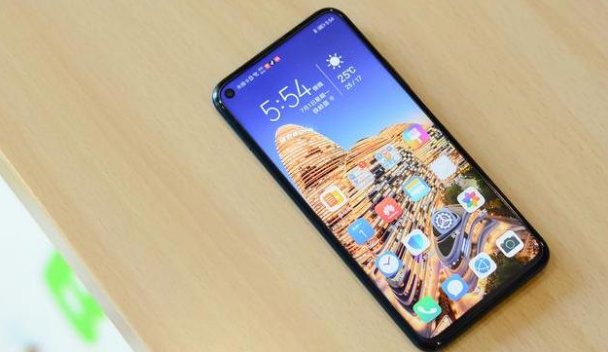 华为荣耀|从3199跌至1899,顶级华为跌成千元机,未来还能升级鸿蒙2.0