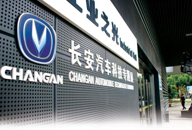 SUV|这款国产SUV才是真正\价格屠夫\，售价7.77万起，三个月卖27398辆