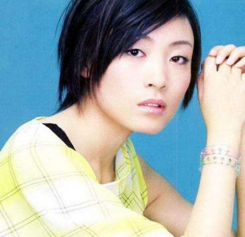 [陈琳]凌晨2点, 杨坤搭档\戴着口罩, 穿着红鞋\, 惨死草丛, 尸检报告藏真相?