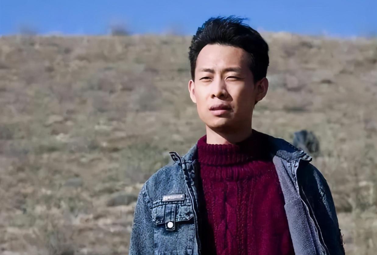 张译|《金刚川》张飞：10年龙套熬成影帝，被女友抛弃，今娶二婚女主持