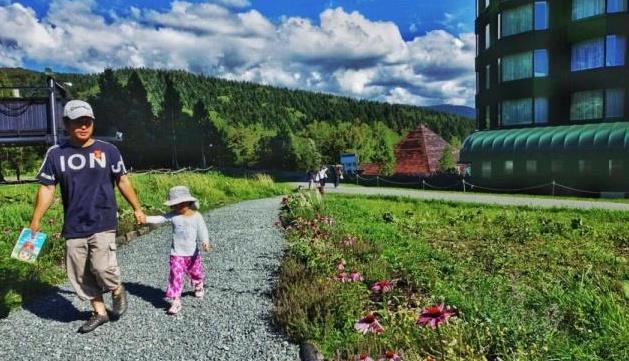 旅行：为什么中国人的旅游都普遍较累，看看国外的旅行方式，你就明白了